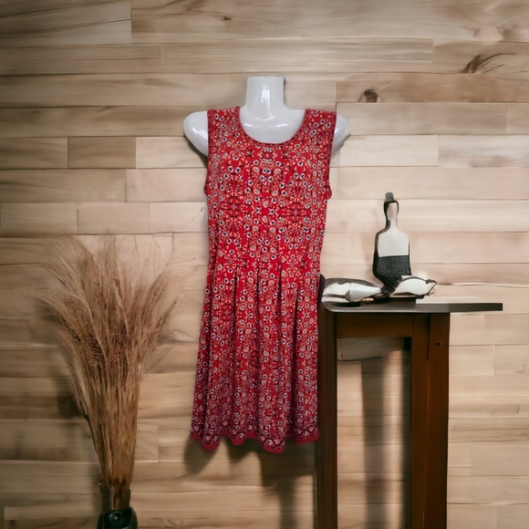 Max Studio!! Designer Red Floral Midi Dress!! 💖 A Just-Jen Fav!!💖 - Picture 6 of 14